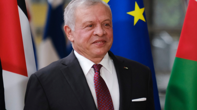 King Abdullah, French President Emmanuel Macron discuss Gaza, Syria, Lebanon