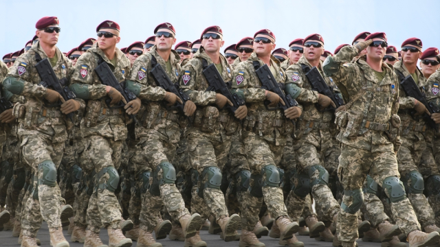 Trump administration announces a $825 million arms sale to Ukraine