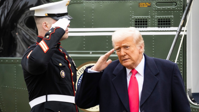 Trump shifts funds to pay military service members despite government shutdown