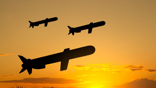 Trump warns US may send long-range Tomahawk missiles to Ukraine unless Russia ends war