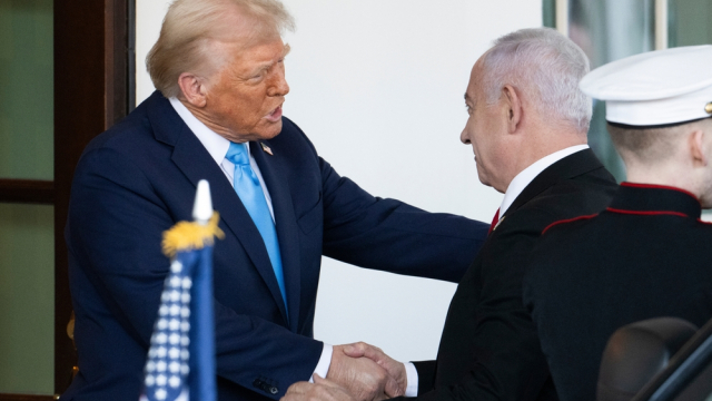 Trump speaks to Netanyahu, invites him to visit, warns Israel not to ‘interfere’ in Syria