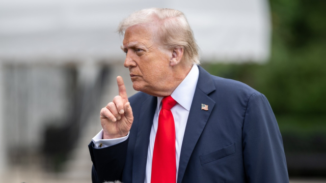 Trump Says Ex-US President Told Him He Wished He Had Bombed Iran